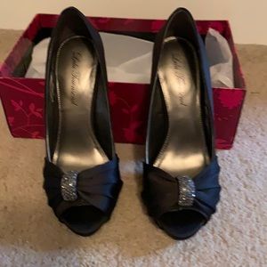 Black platform pumps